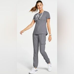 Jaanuu Gray Scrub Set: Jogger Pants and Total Zip-Up Top XS